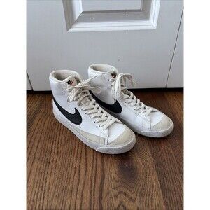 Nike Blazer Kids Size 5Y Mid 77 Vintage White Black